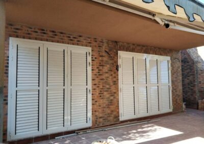 carpinteria-metalica-aluminio-pvc-hierro-valencia-acero-inoxidable-cerrajeria-automatismo-puerta-garaje-proteccion-solar (4)